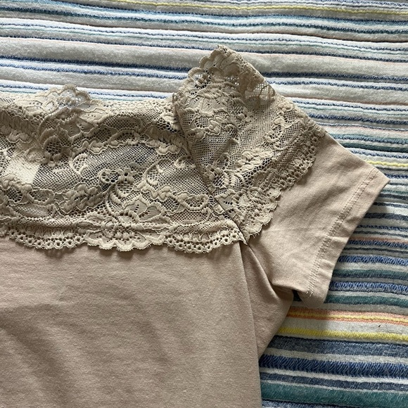 H&M Tan and Cream Fitted Embellished Blouse - Picture 4 of 14